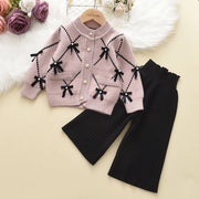 Sweatshirt + Pants Set - Knitted outfits for Children in Winter
