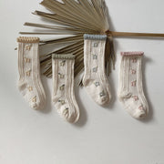 Socks of Frilly Ankle Sock Flower Pattern For Children